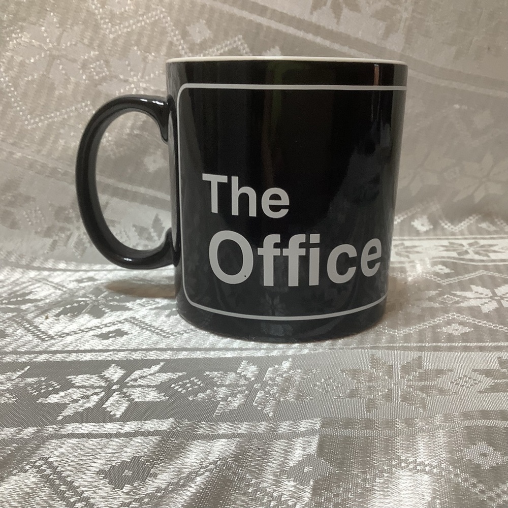 Silver Buffalo The Office Intro Logo Ceramic Mug 20 oz / 591 ml